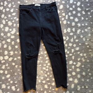 Abercrombie & Fitch Women's Black Distressed Jeans